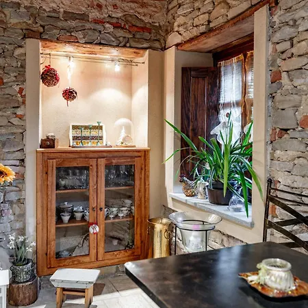 Ca' Pavaglione فندق مبيت وإفطار Borgomale
